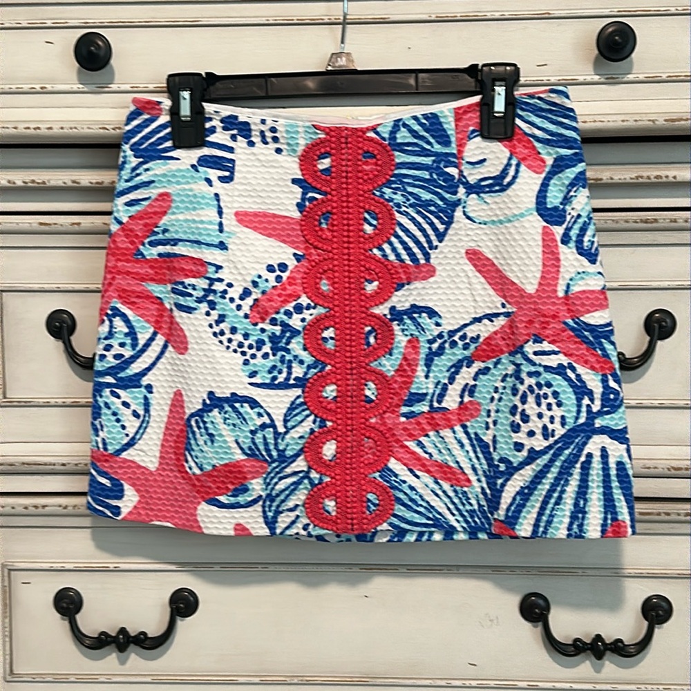 Lilly Pulitzer Tate Mini Skirt Size 2 She She Shells Starfish Red Textured Lined